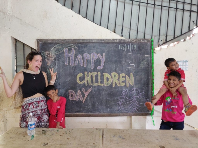 One of my ex-London students came to visit where she met my new students